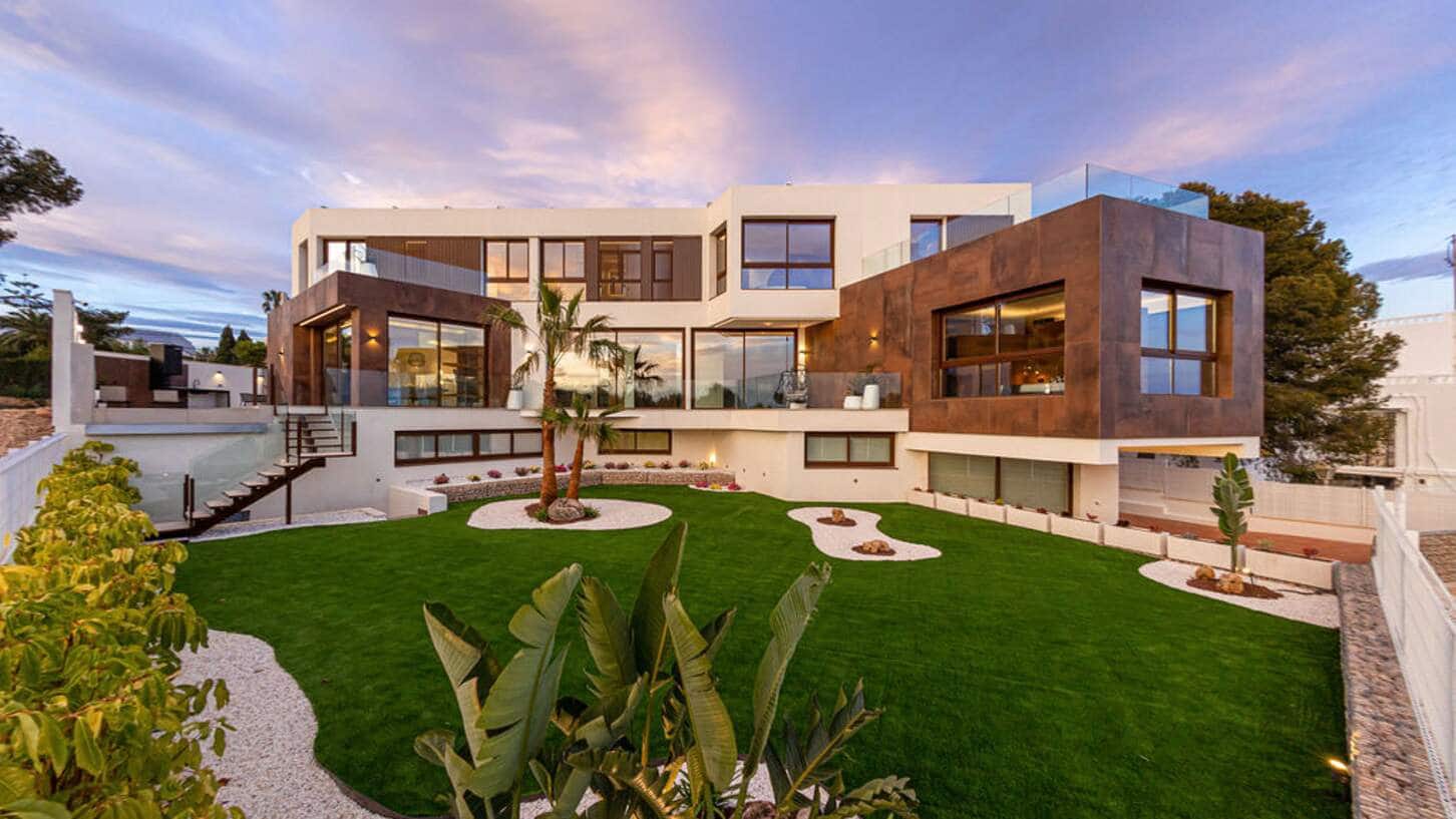 4 soveværelse Villa til salg i Benidorm med swimmingpool garage - € 2.825.000 (Ref: 9694507)