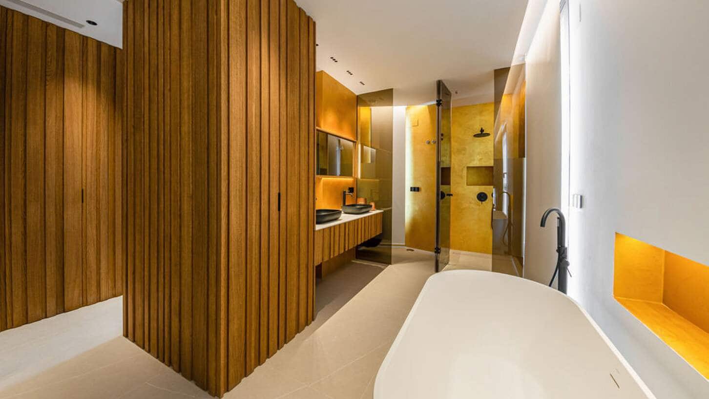 4 soveværelse Villa til salg i Benidorm med swimmingpool garage - € 2.825.000 (Ref: 9694507)