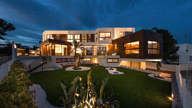 4 soveværelse Villa til salg i Benidorm med swimmingpool garage - € 2.825.000 (Ref: 9694507)