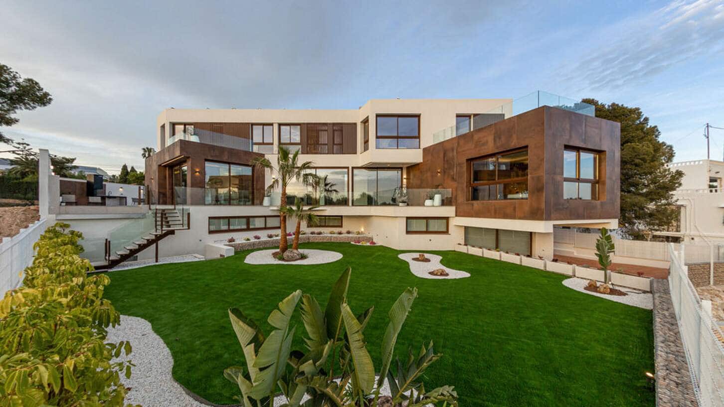 4 soveværelse Villa til salg i Benidorm med swimmingpool garage - € 2.825.000 (Ref: 9694507)