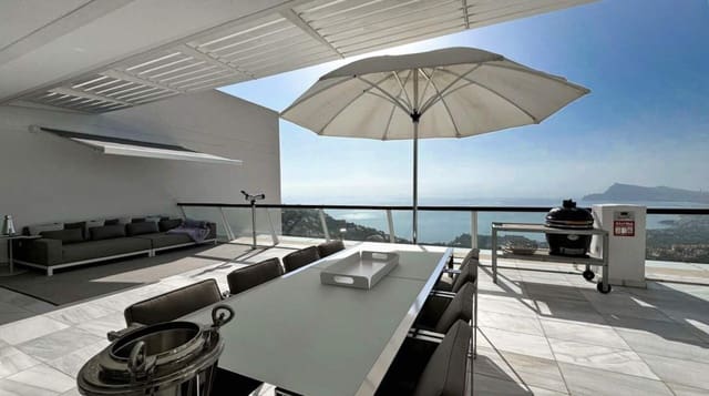 3 bedroom Apartment for sale in Altea with pool garage - € 1,490,000 (Ref: 9708006)