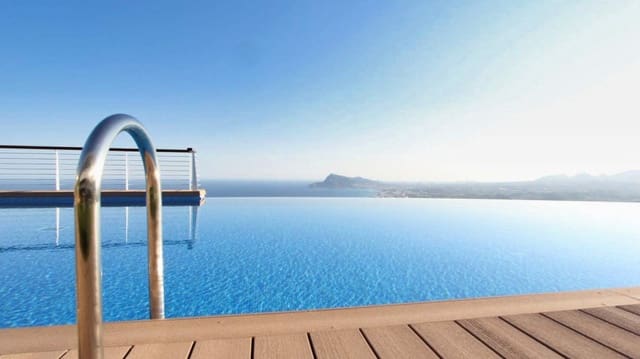 3 bedroom Apartment for sale in Altea with pool garage - € 1,490,000 (Ref: 9708006)