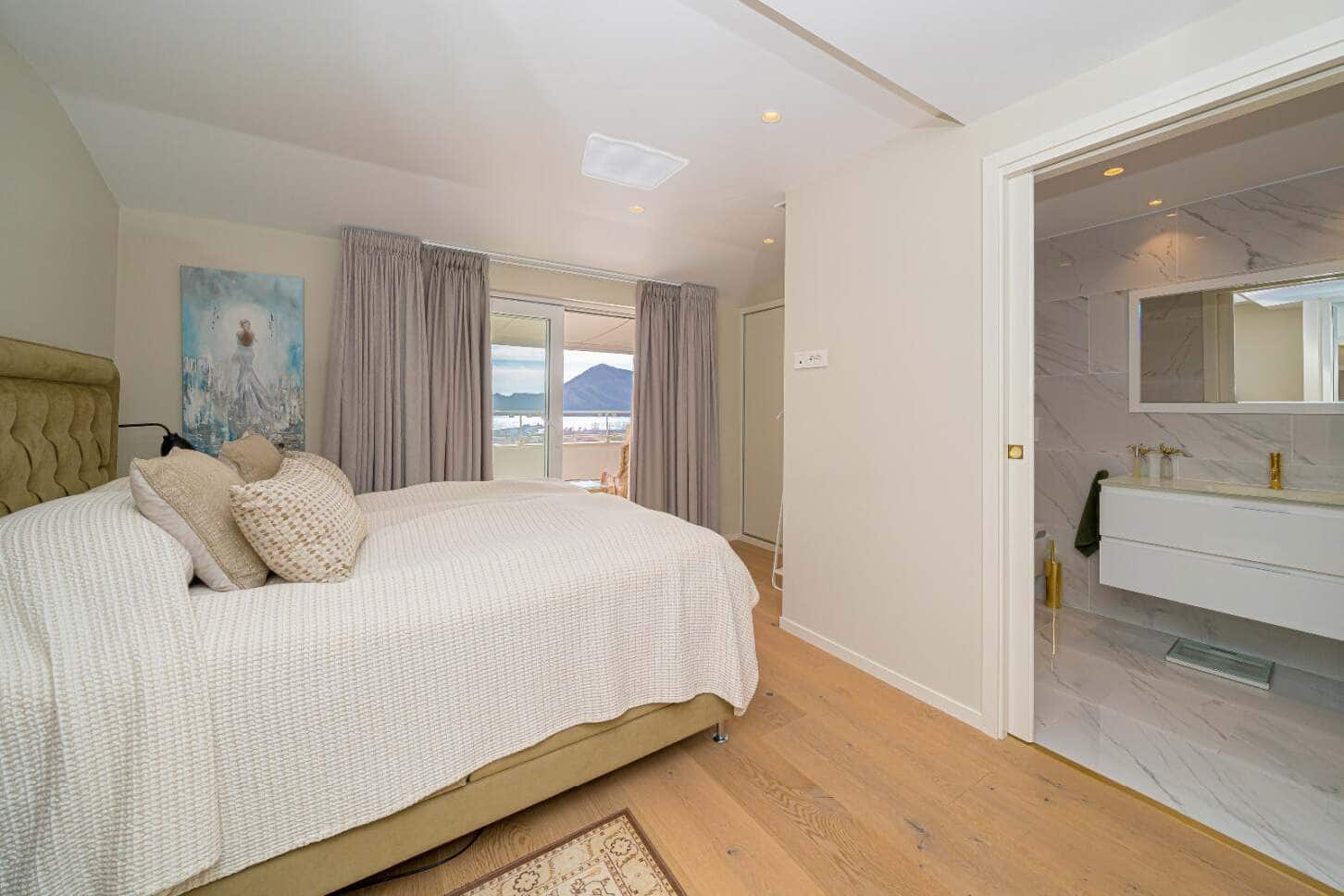 4 bedroom Apartment for sale in Altea with pool garage - € 1,999,000 (Ref: 9709181)