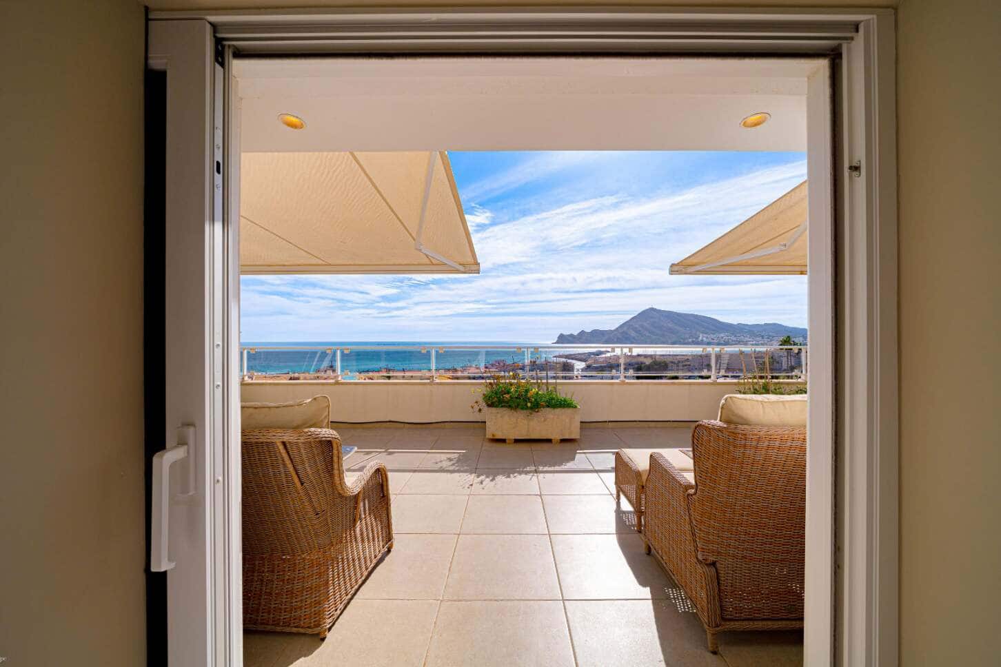 4 bedroom Apartment for sale in Altea with pool garage - € 1,999,000 (Ref: 9709181)