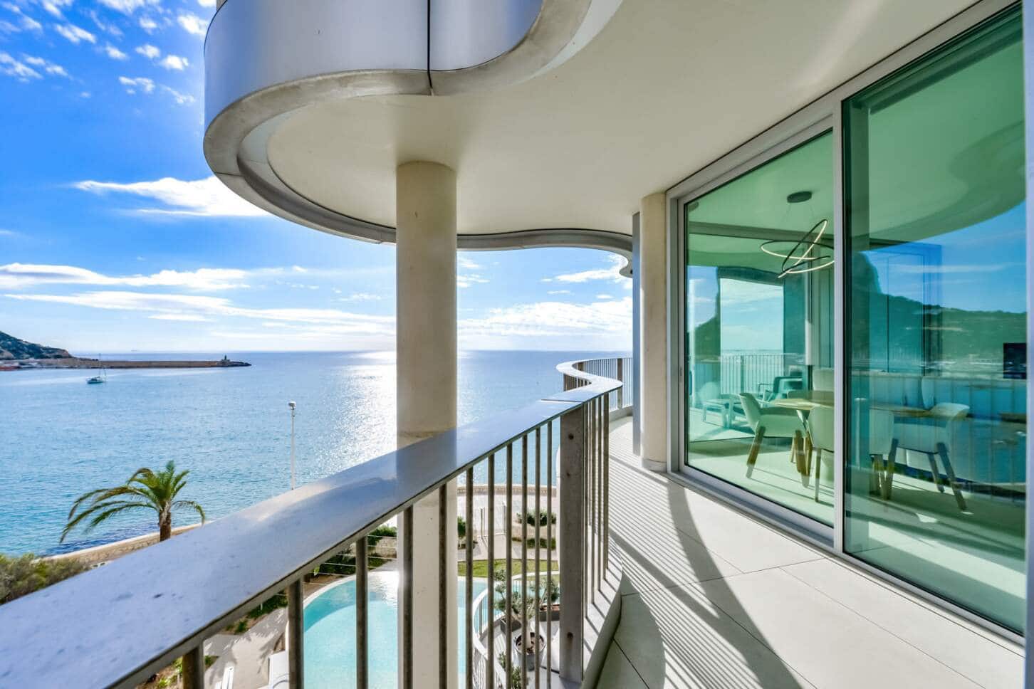 2 bedroom Apartment for sale in Calpe / Calp with pool - € 990,000 (Ref: 9740597)