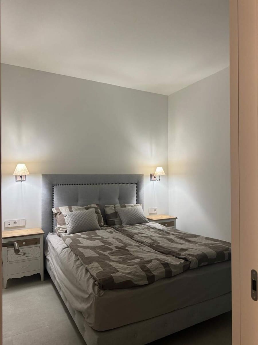 2 bedroom Apartment for sale in Calpe / Calp with pool - € 990,000 (Ref: 9740597)