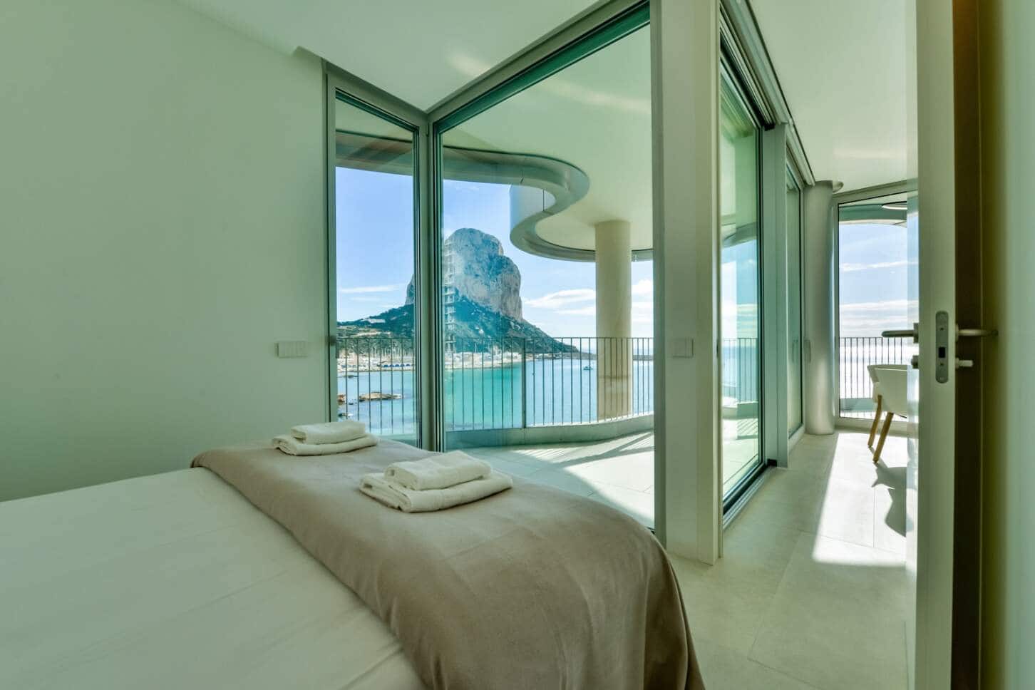 2 bedroom Apartment for sale in Calpe / Calp with pool - € 990,000 (Ref: 9740597)