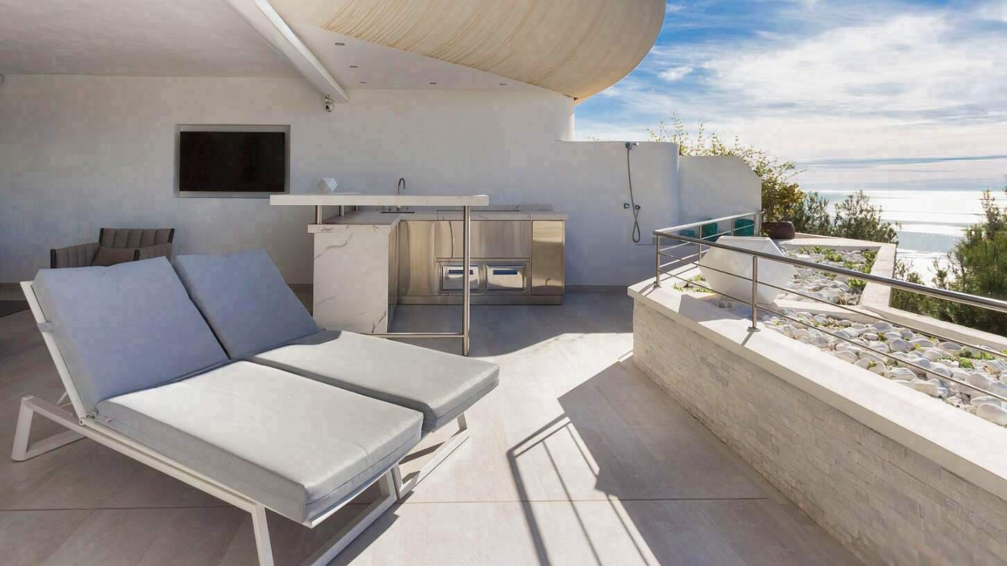 3 bedroom Apartment for sale in Altea with pool garage - € 895,000 (Ref: 9751107)