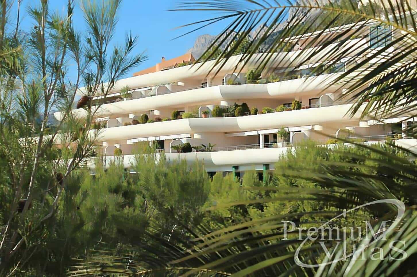 3 bedroom Apartment for sale in Altea with pool garage - € 895,000 (Ref: 9751107)