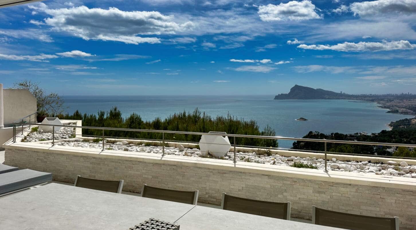 3 bedroom Apartment for sale in Altea with pool garage - € 895,000 (Ref: 9751107)