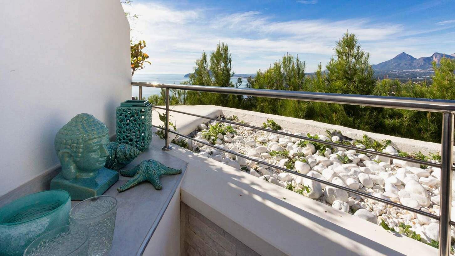 3 bedroom Apartment for sale in Altea with pool garage - € 895,000 (Ref: 9751107)