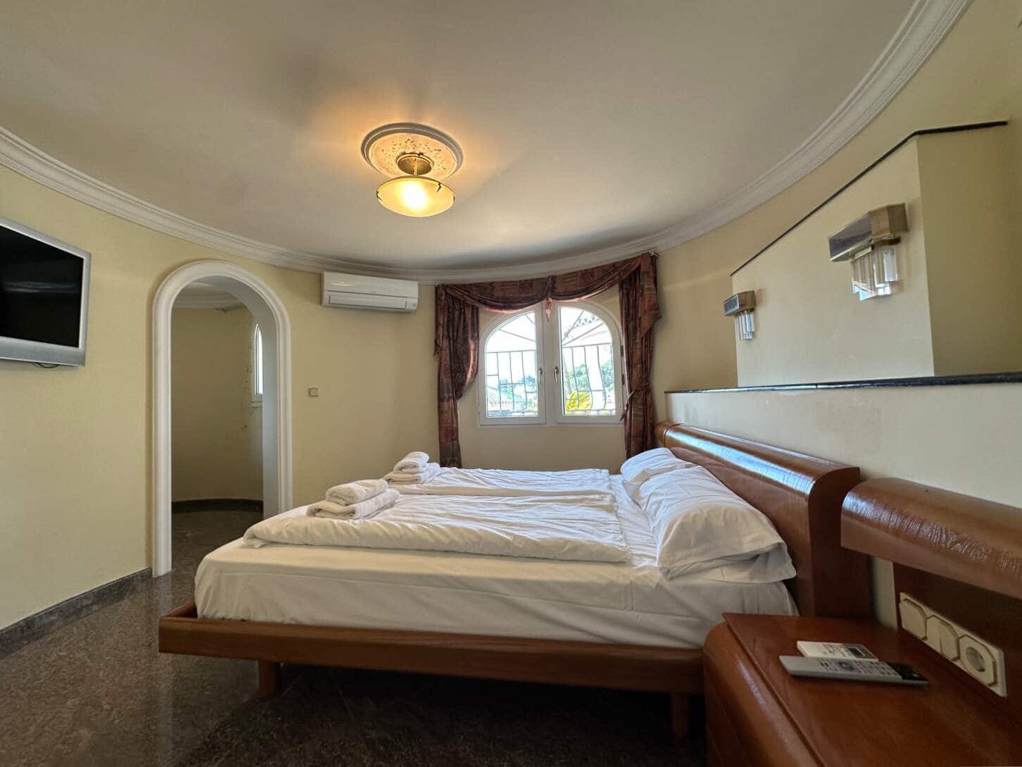 4 sypialnia Willa na sprzedaż w Benissa z basenem garażem - 1 990 000 € (Ref: 9751108)