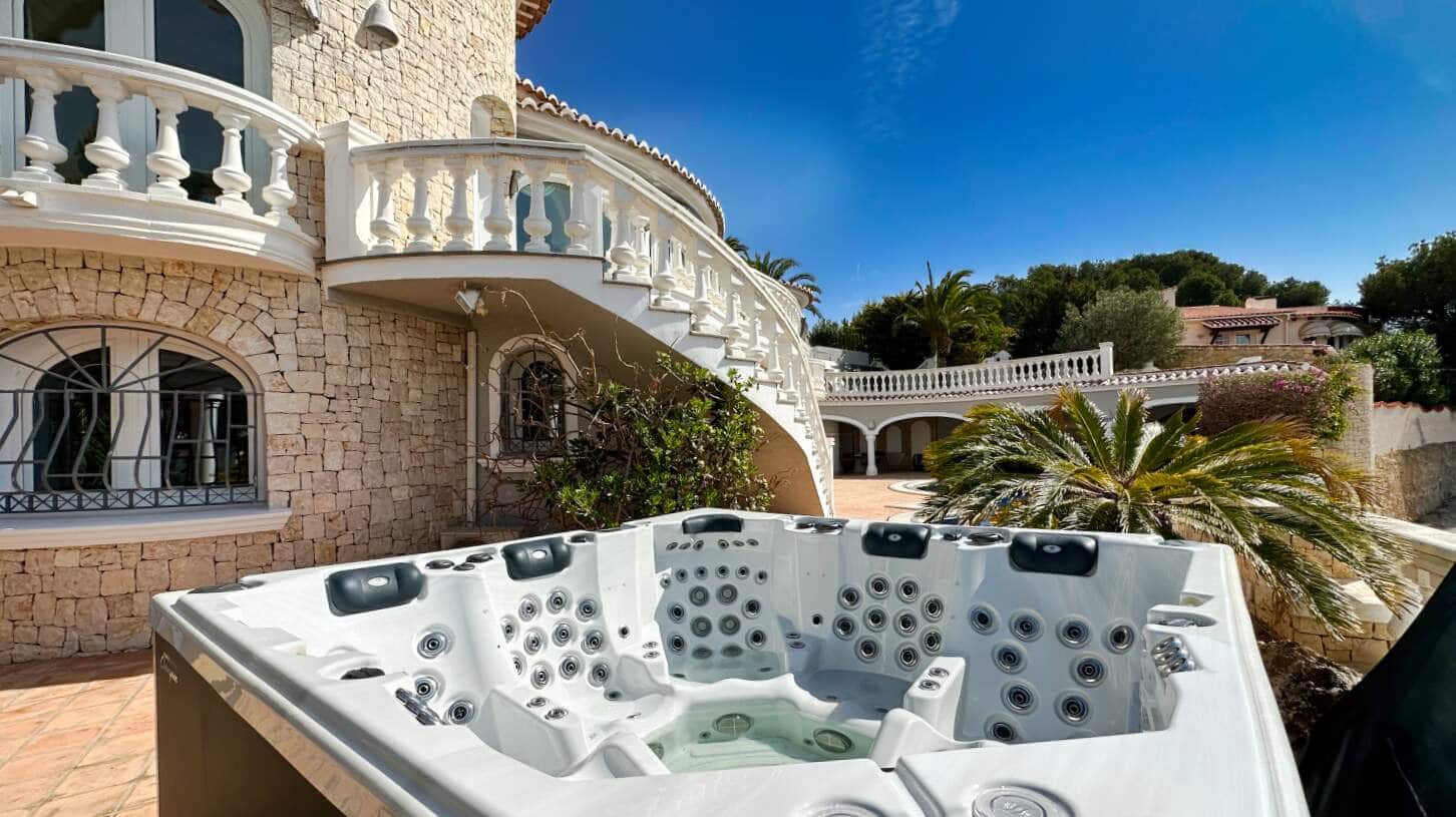 4 sypialnia Willa na sprzedaż w Benissa z basenem garażem - 1 990 000 € (Ref: 9751108)