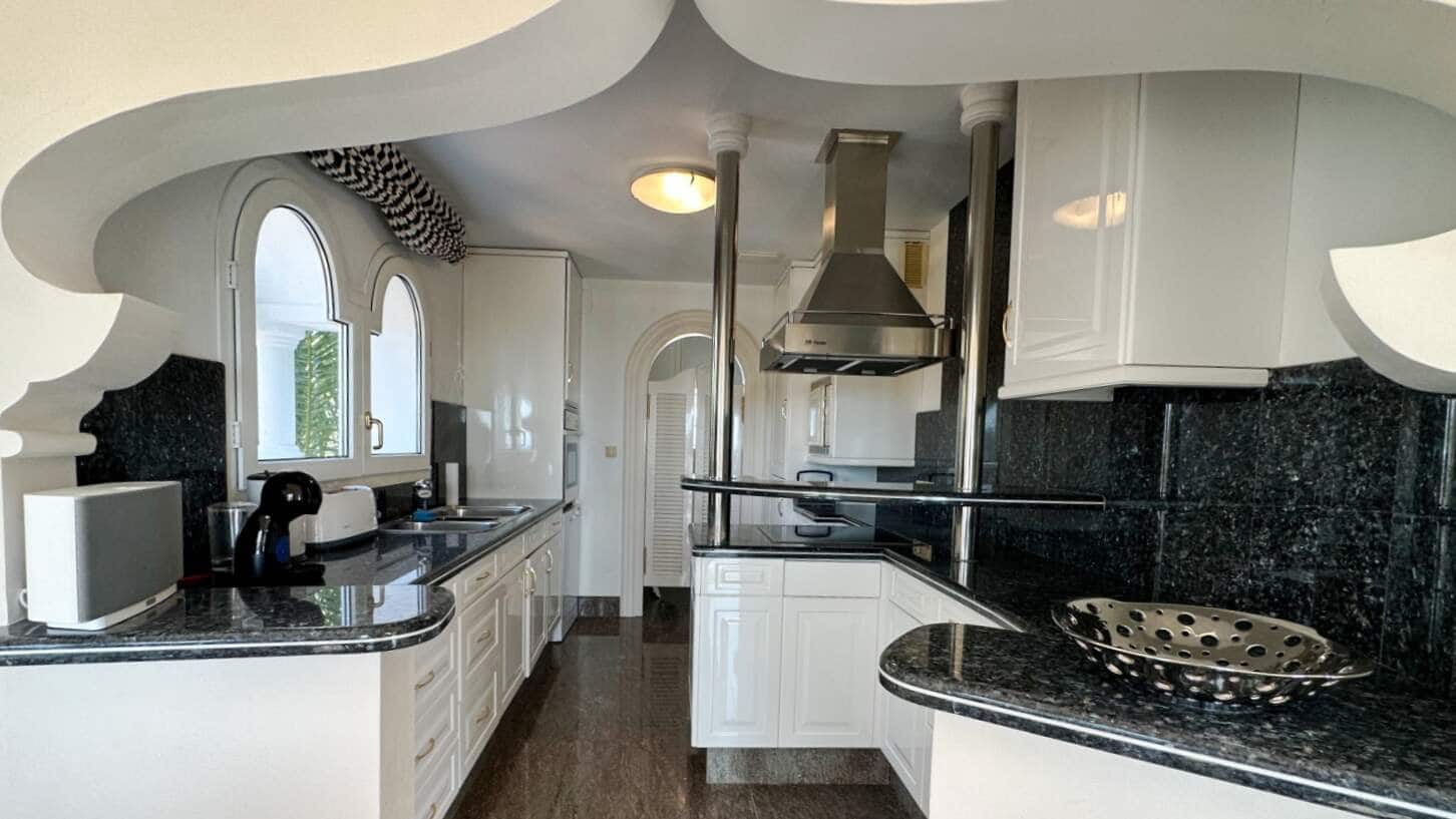 4 sypialnia Willa na sprzedaż w Benissa z basenem garażem - 1 990 000 € (Ref: 9751108)