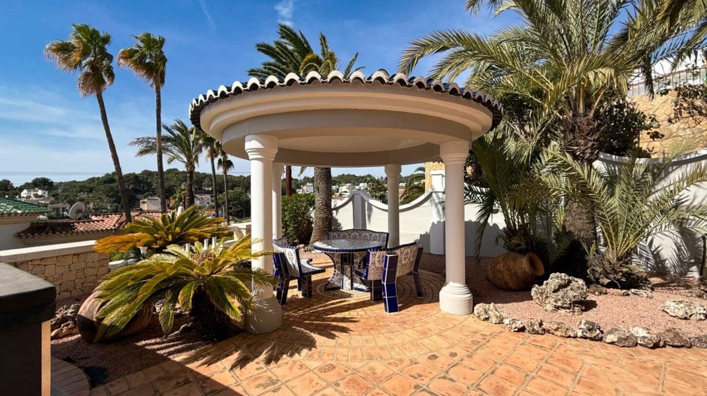 4 sypialnia Willa na sprzedaż w Benissa z basenem garażem - 1 990 000 € (Ref: 9751108)