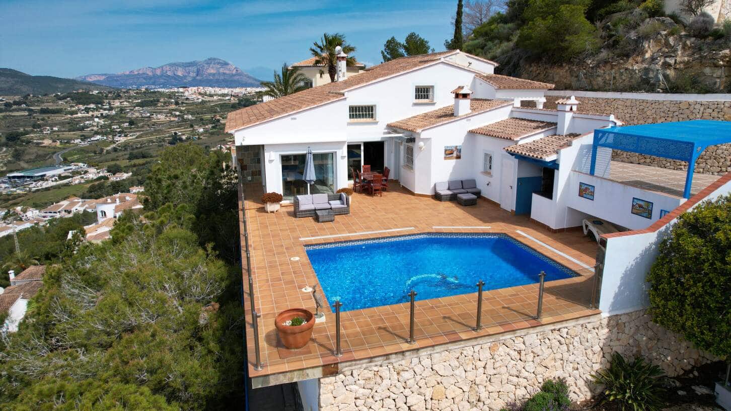 3 soveværelse Villa til salg i Moraira med swimmingpool garage - € 990.000 (Ref: 9756754)