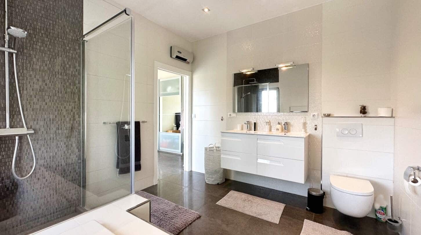 5 soveværelse Villa til salg i Altea la Vella med swimmingpool garage - € 1.395.000 (Ref: 9761424)