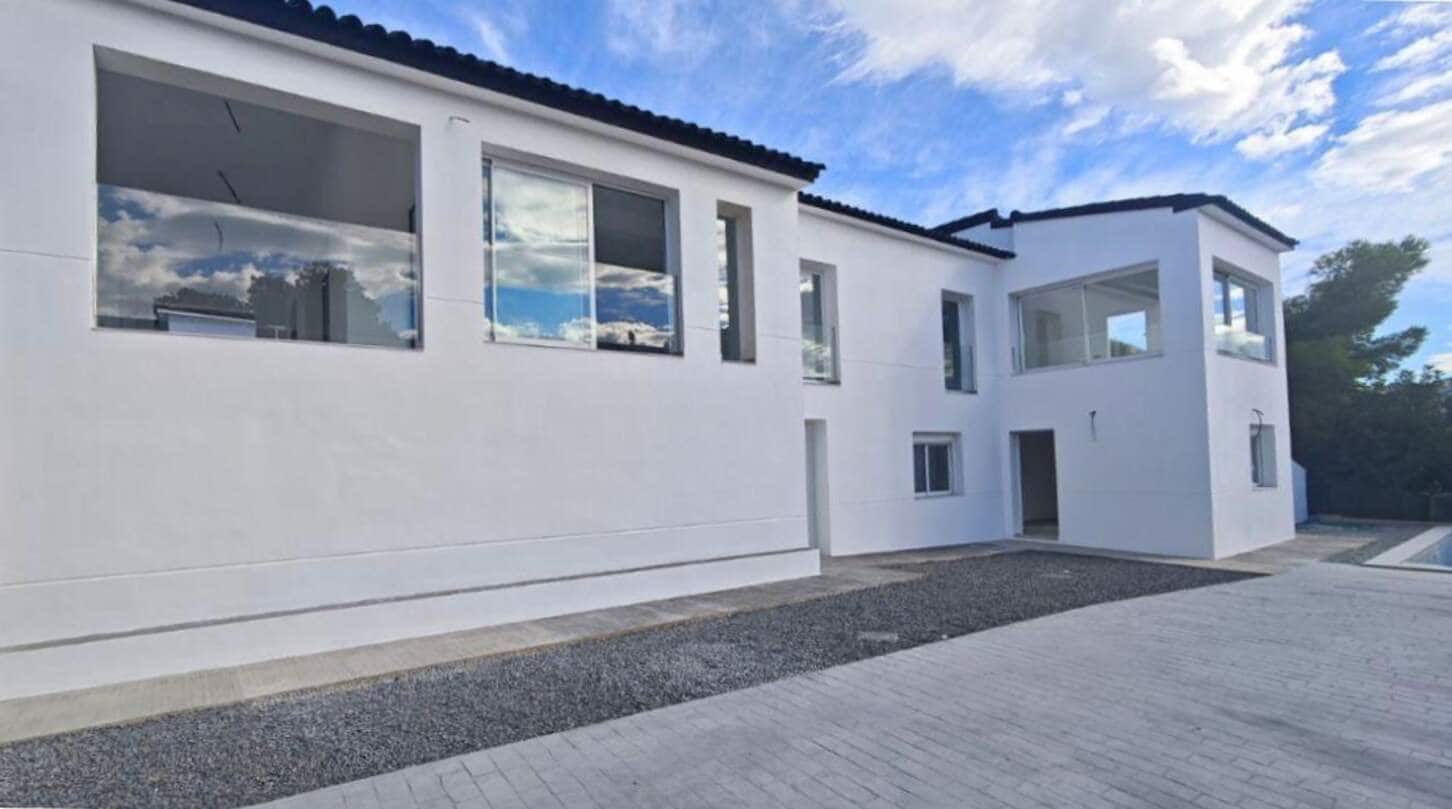 4 slaapkamer Villa te koop in Altea met zwembad garage - € 890.000 (Ref: 9807188)