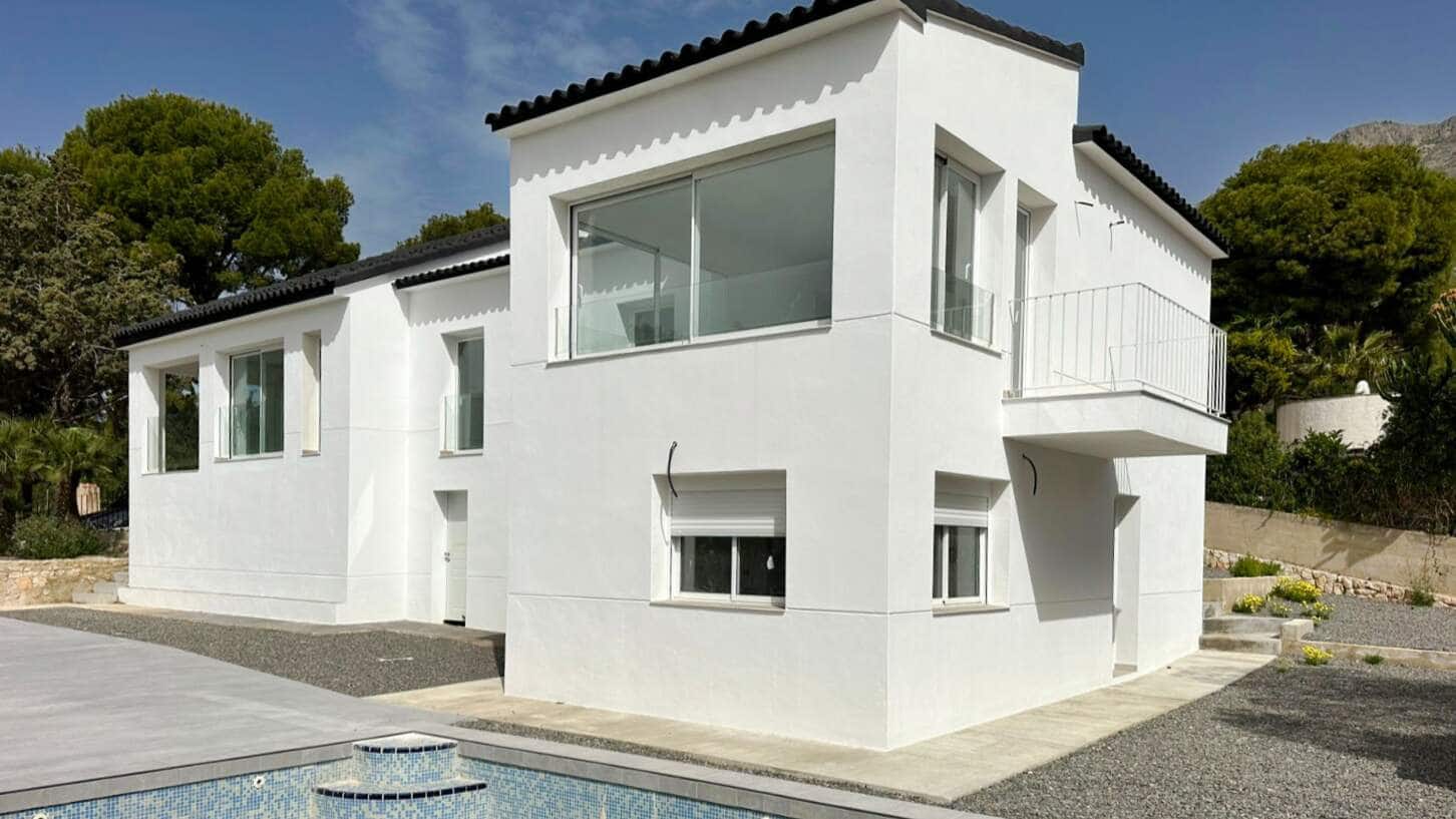 4 slaapkamer Villa te koop in Altea met zwembad garage - € 890.000 (Ref: 9807188)