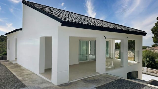 4 slaapkamer Villa te koop in Altea met zwembad garage - € 890.000 (Ref: 9807188)