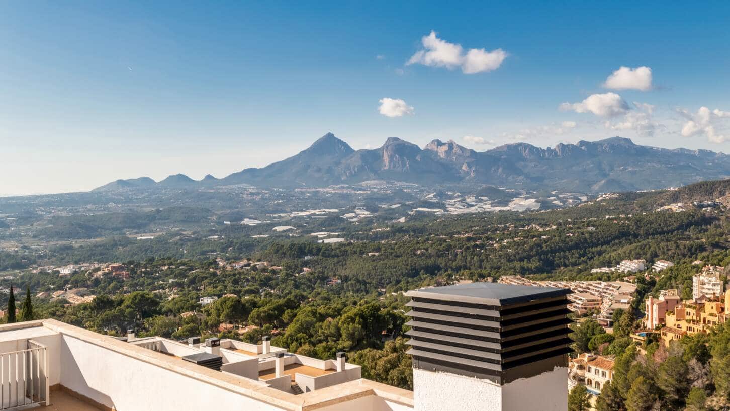 3 bedroom Villa for sale in Altea with pool garage - € 911,550 (Ref: 9819634)