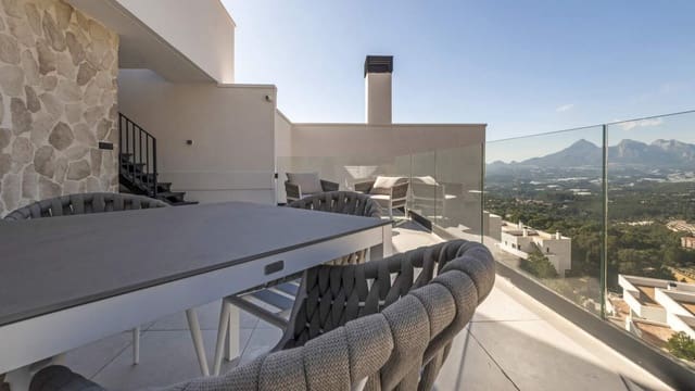 3 quarto Moradia para venda em Altea com piscina garagem - 911 550 € (Ref: 9819634)