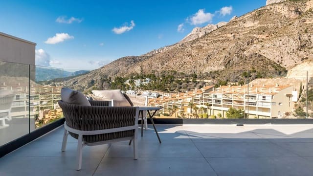 3 quarto Moradia para venda em Altea com piscina garagem - 911 550 € (Ref: 9819634)