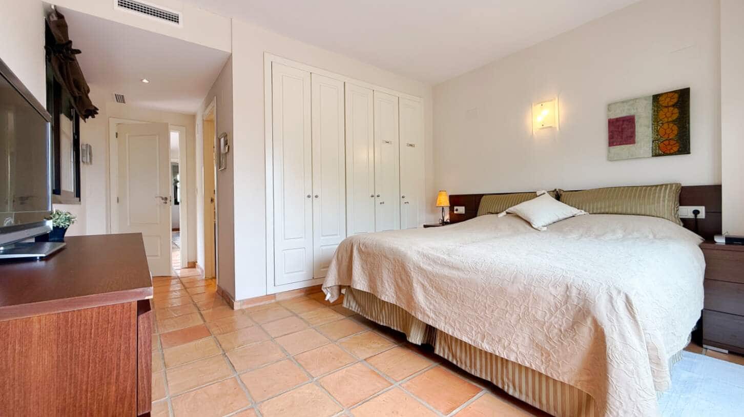 Casa de 3 habitaciones en Finestrat en venta con piscina garaje - 375.000 € (Ref: 9830317)