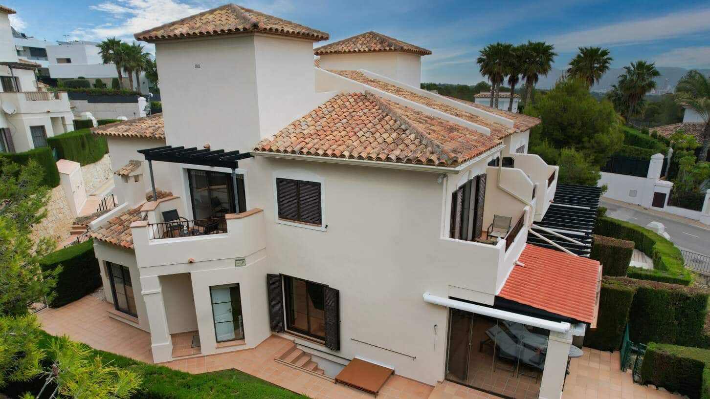 Casa de 3 habitaciones en Finestrat en venta con piscina garaje - 375.000 € (Ref: 9830317)