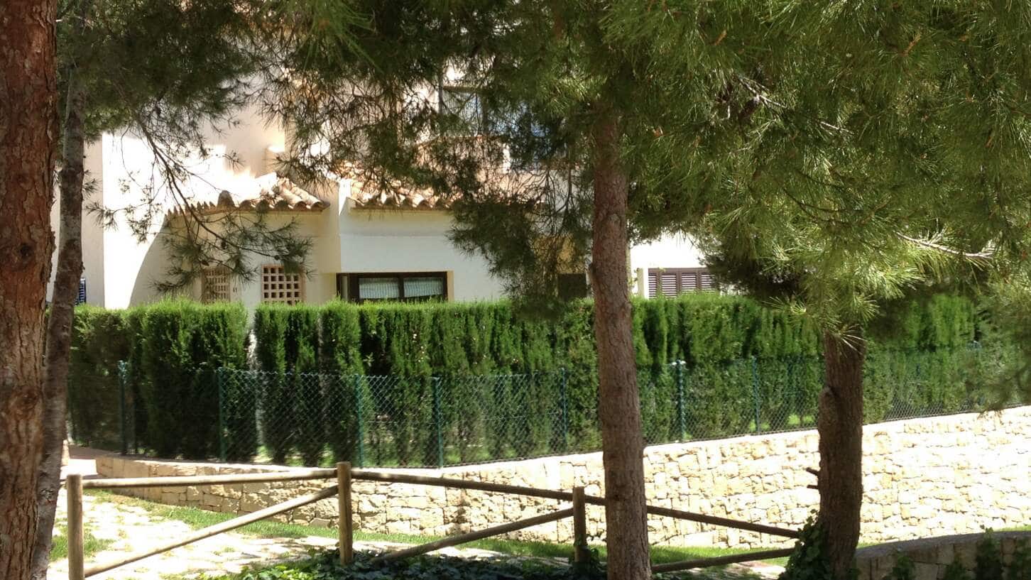 Casa de 3 habitaciones en Finestrat en venta con piscina garaje - 375.000 € (Ref: 9830317)