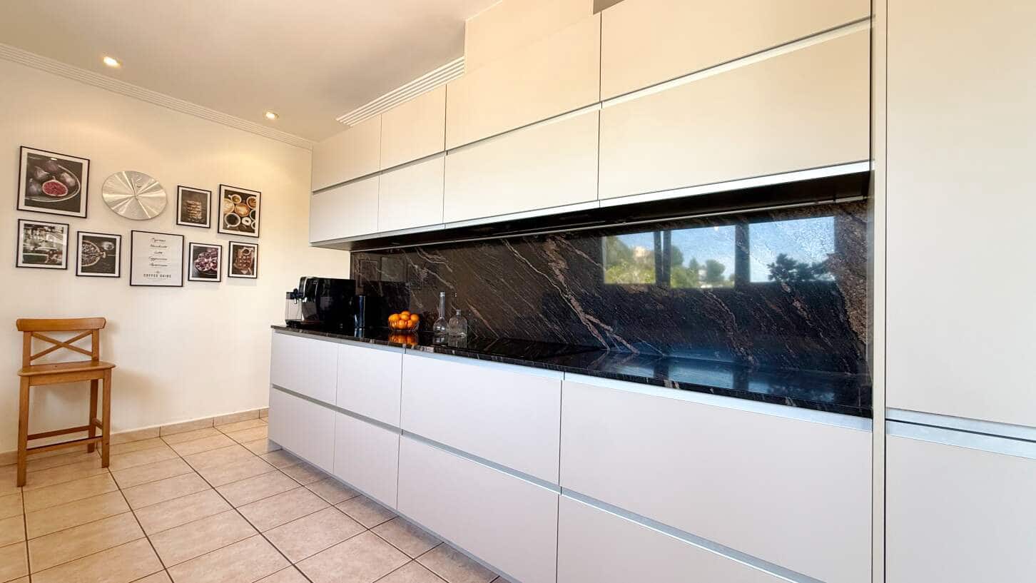 5 bedroom Villa for sale in Altea with pool garage - € 1,900,000 (Ref: 9832050)