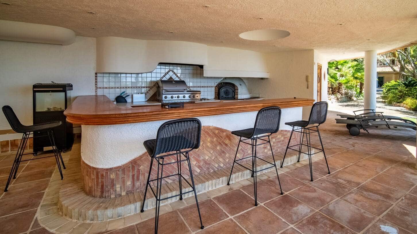 7 bedroom Villa for sale in Altea with pool garage - € 6,500,000 (Ref: 9844575)