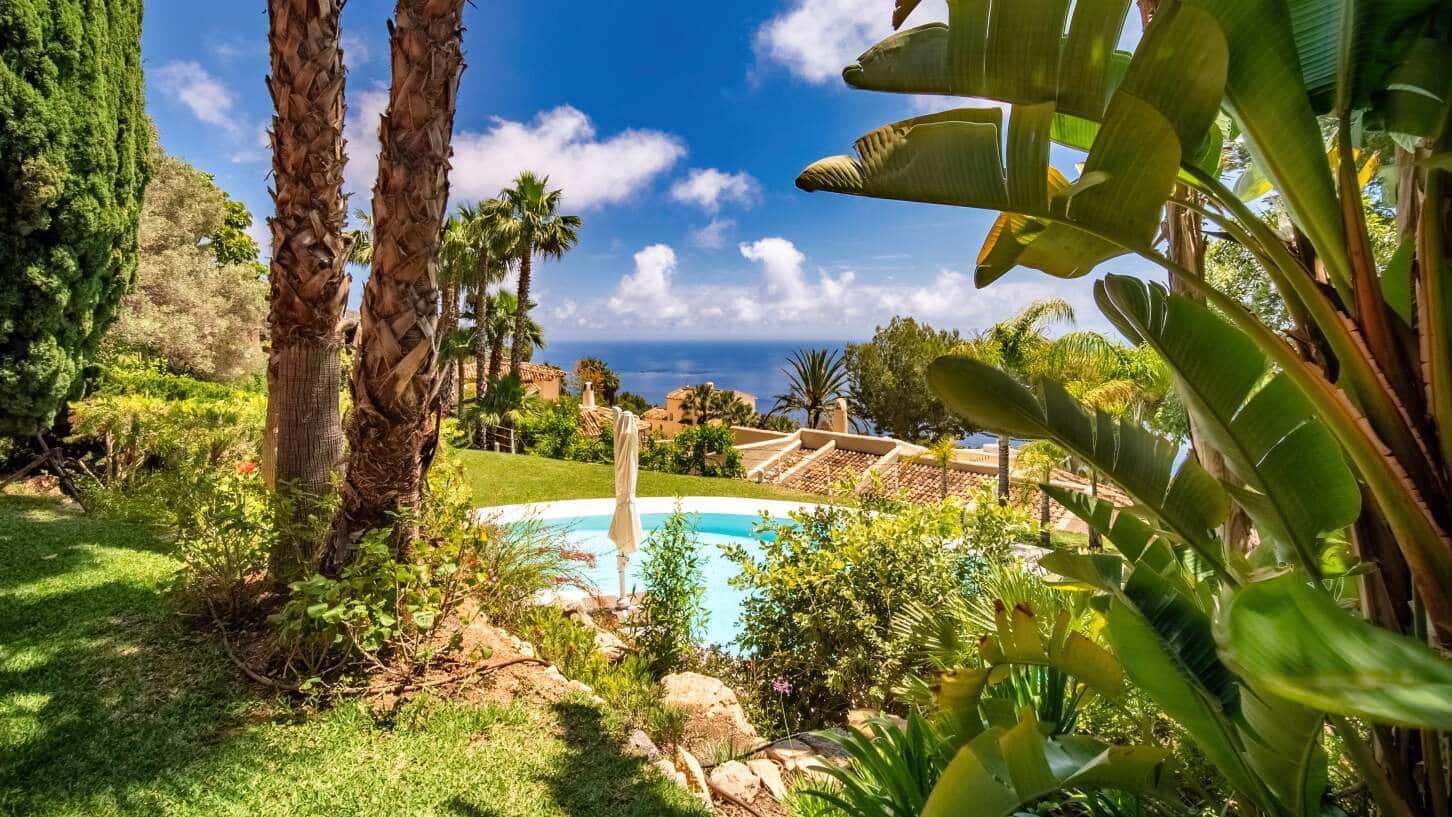 7 bedroom Villa for sale in Altea with pool garage - € 6,500,000 (Ref: 9844575)