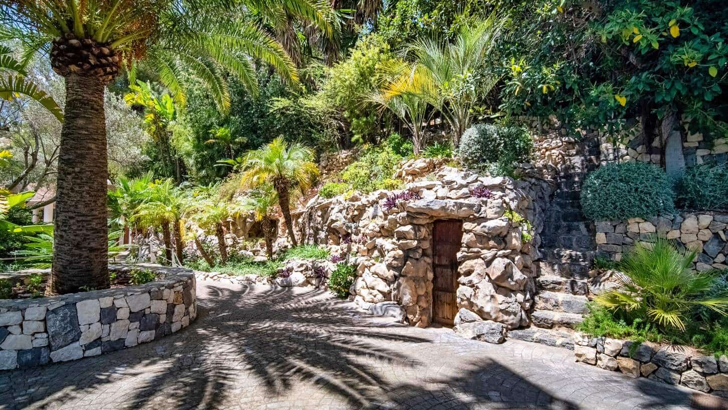 7 bedroom Villa for sale in Altea with pool garage - € 6,500,000 (Ref: 9844575)