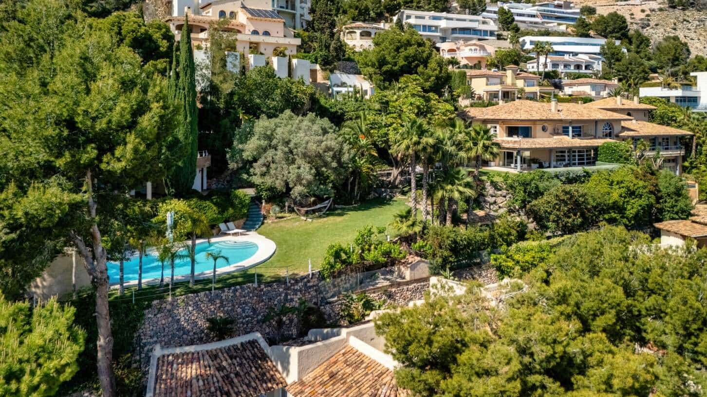 7 bedroom Villa for sale in Altea with pool garage - € 6,500,000 (Ref: 9844575)