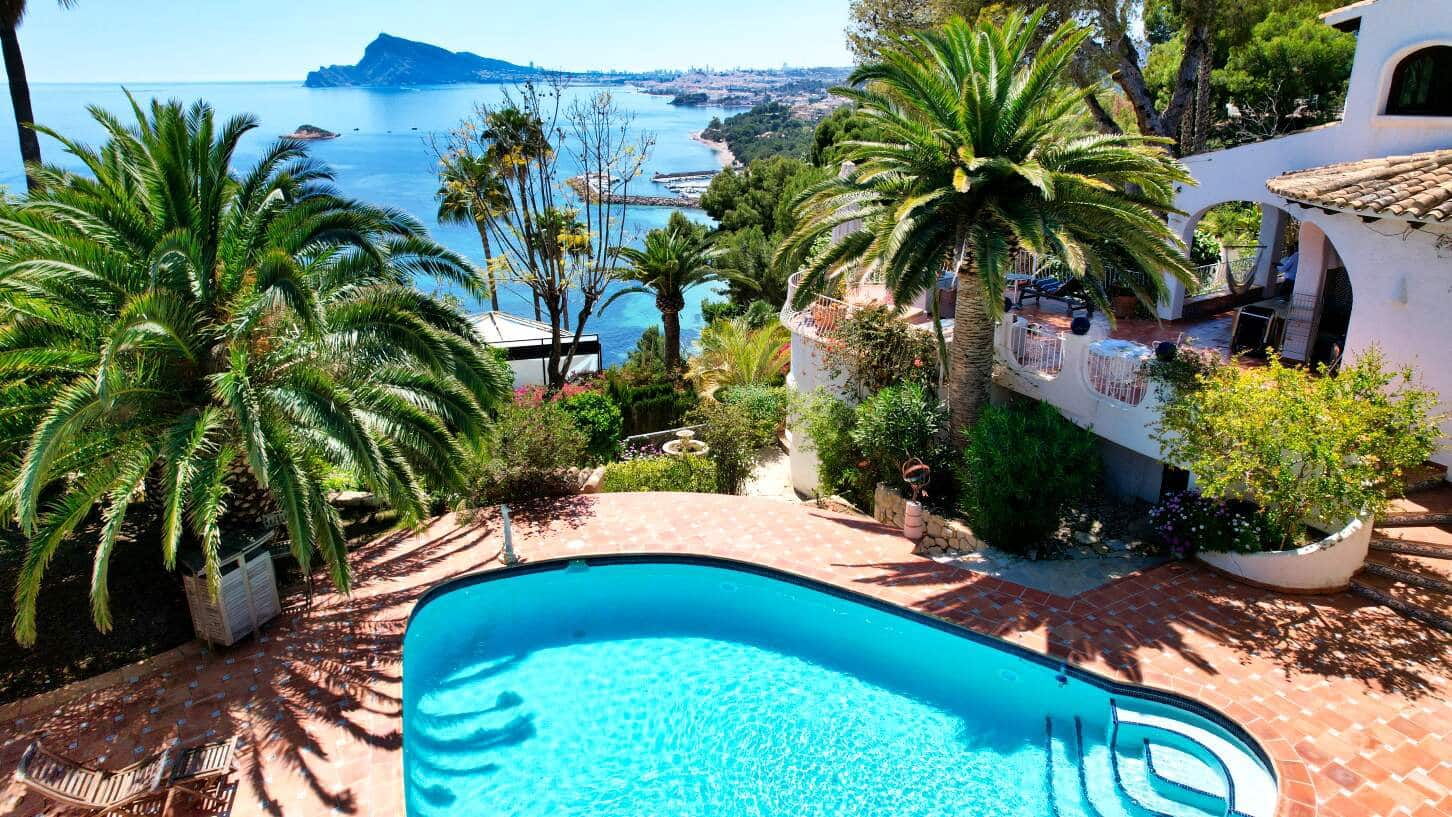 9 bedroom Villa for sale in Altea with pool garage - € 2,950,000 (Ref: 9847730)
