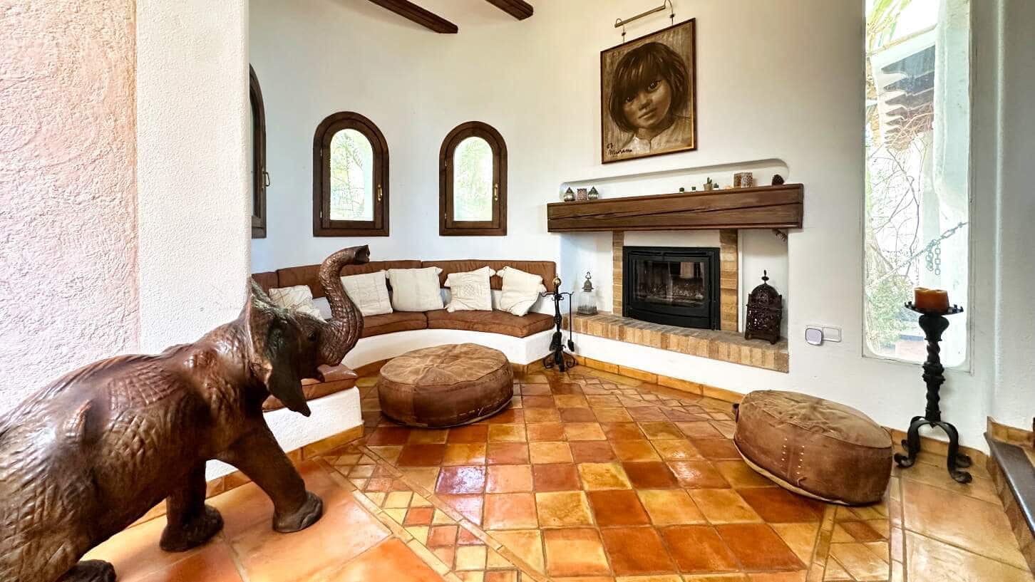 9 bedroom Villa for sale in Altea with pool garage - € 2,950,000 (Ref: 9847730)