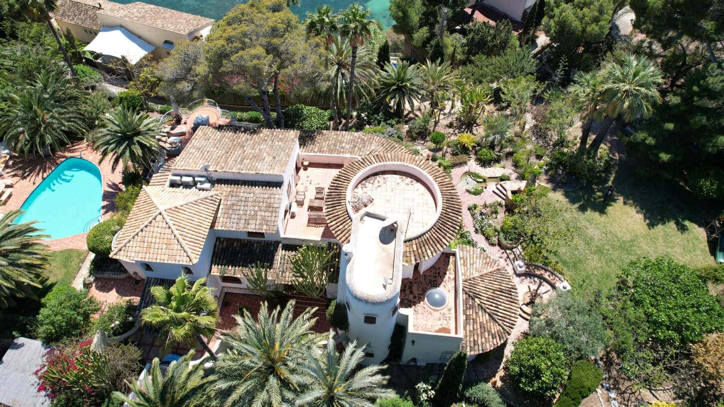 9 bedroom Villa for sale in Altea with pool garage - € 2,950,000 (Ref: 9847730)