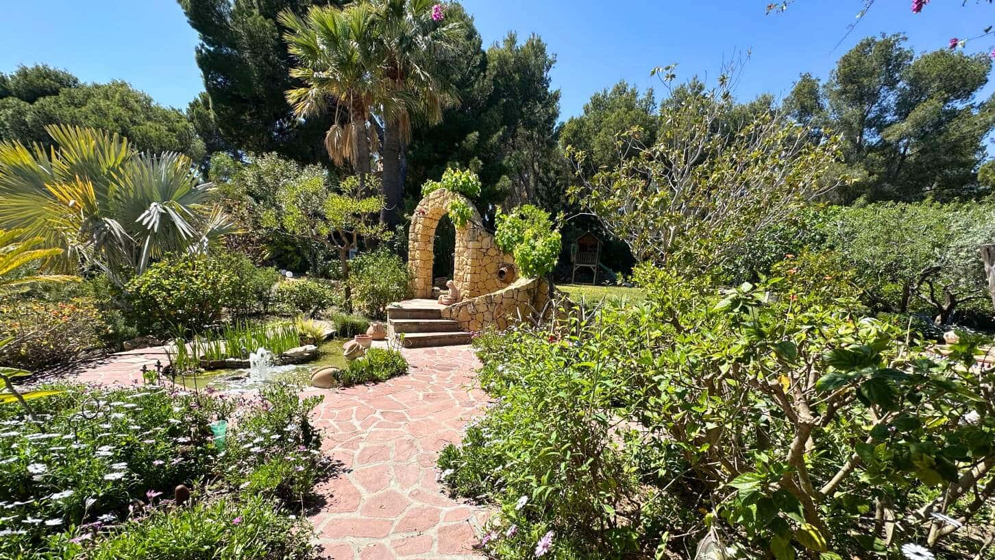 9 slaapkamer Villa te koop in Altea met zwembad garage - € 2.850.000 (Ref: 9847730)