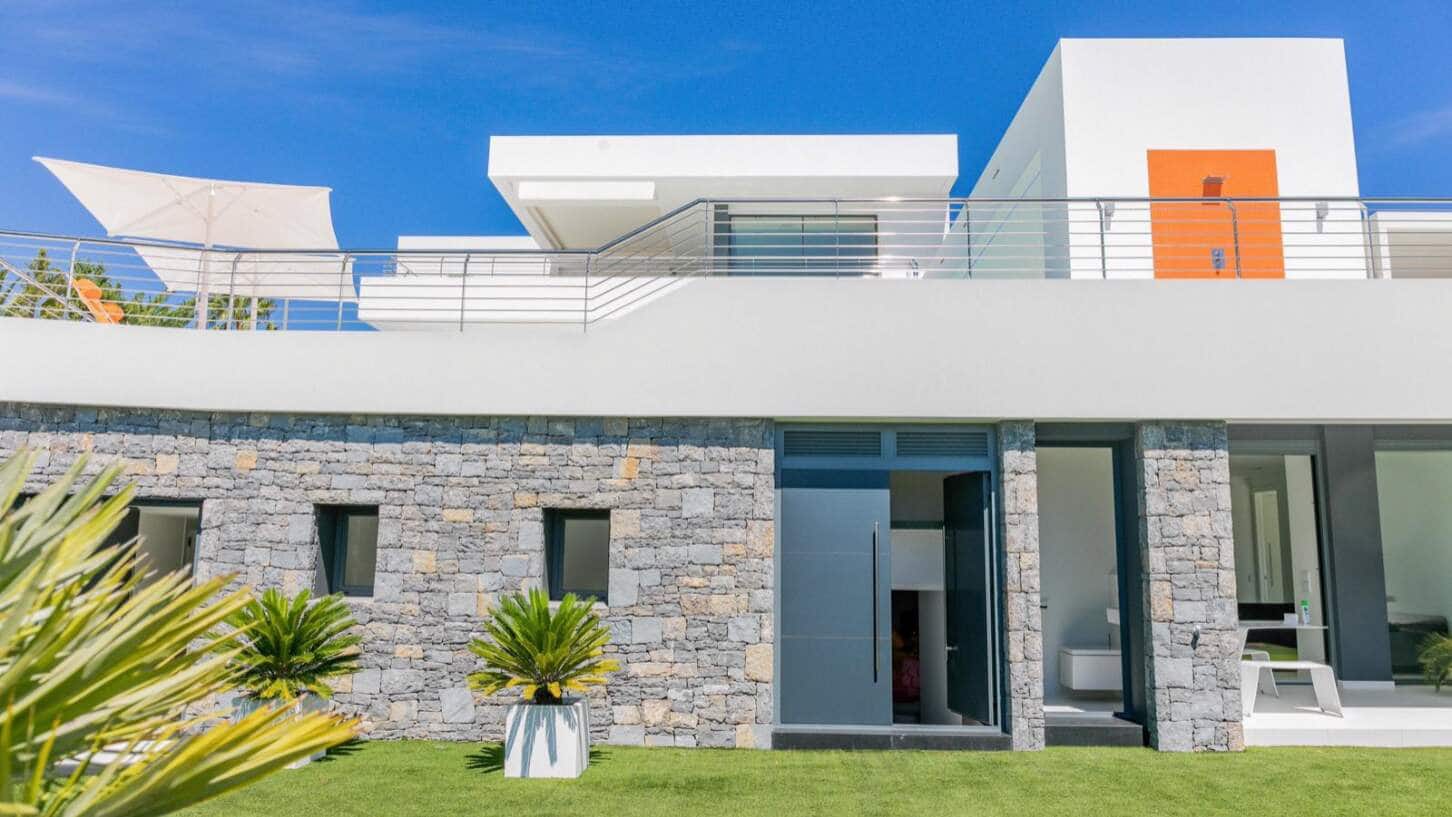 7 bedroom Villa for sale in Moraira with pool garage - € 3,250,000 (Ref: 9847731)