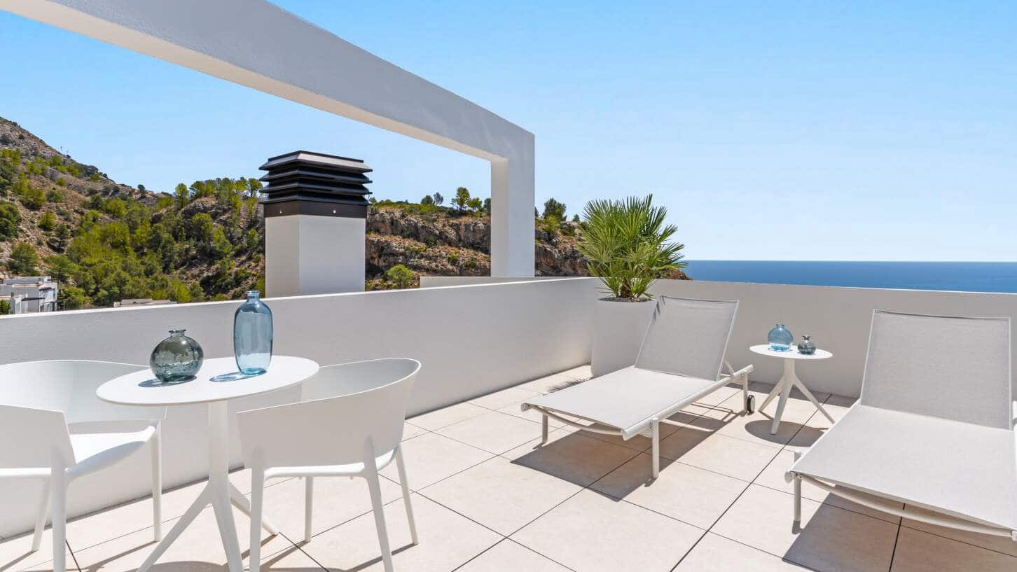 4 bedroom Villa for sale in Altea with pool garage - € 2,146,000 (Ref: 9847735)
