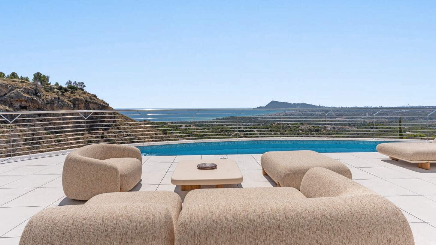 4 bedroom Villa for sale in Altea with pool garage - € 2,146,000 (Ref: 9847735)