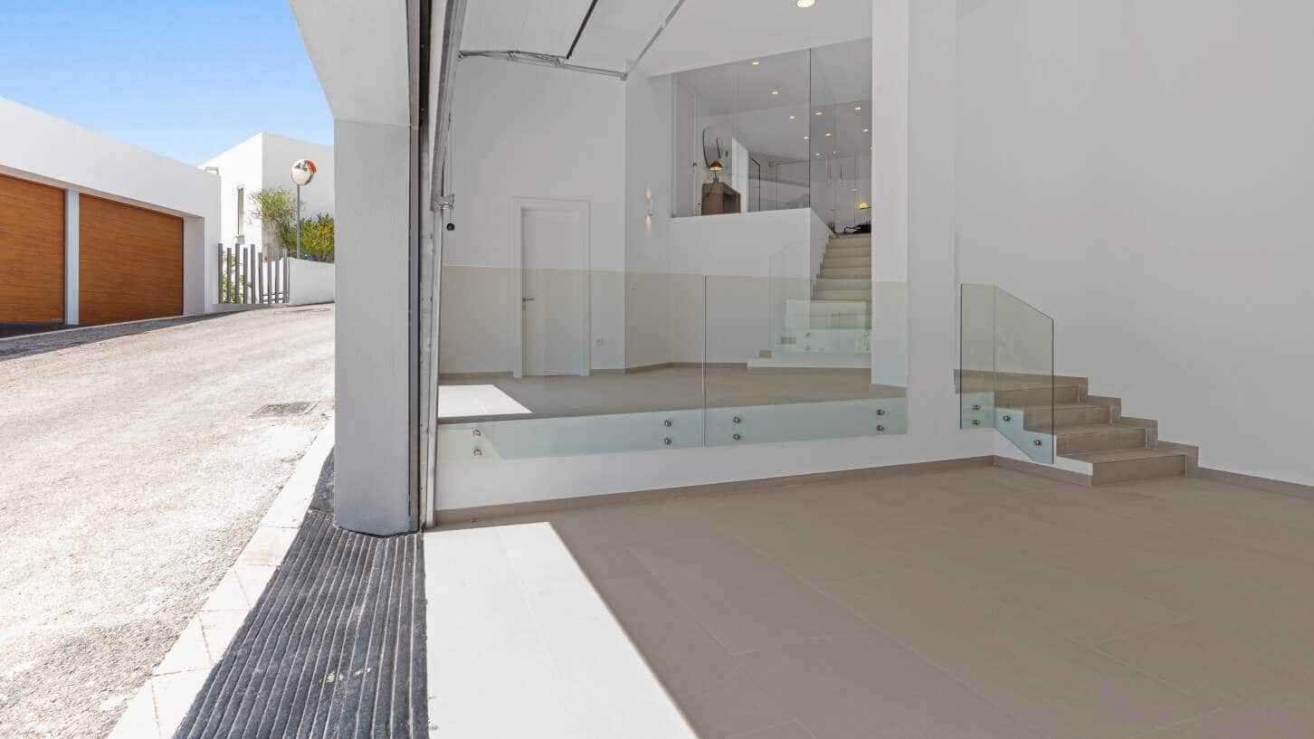 4 bedroom Villa for sale in Altea with pool garage - € 2,146,000 (Ref: 9847735)