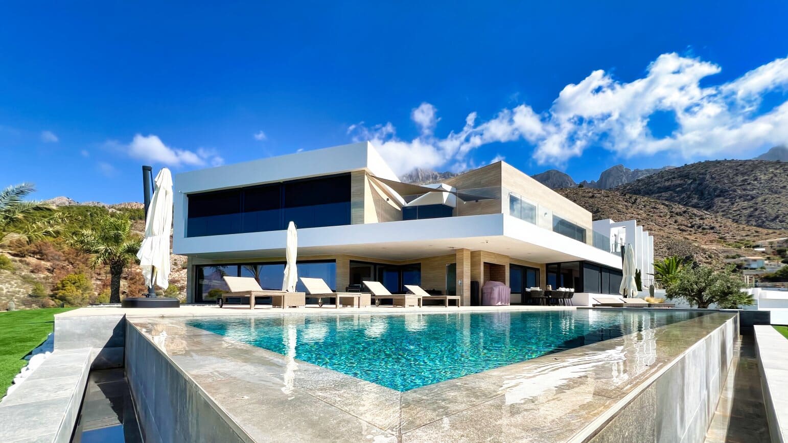 6 quarto Moradia para venda em Altea com piscina garagem - 5 595 000 € (Ref: 9847739)