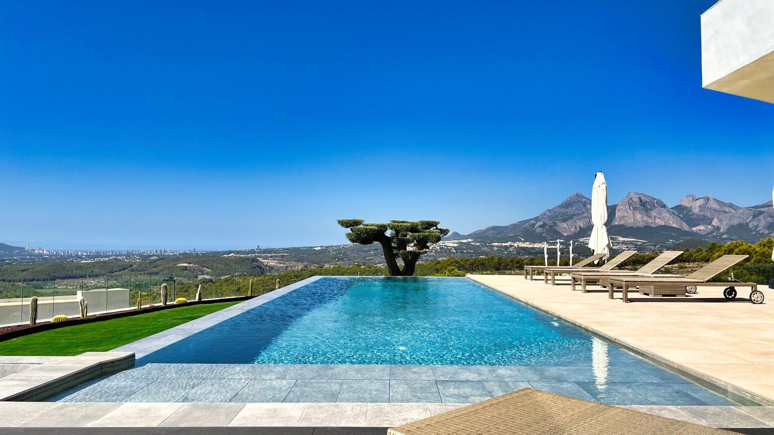 6 quarto Moradia para venda em Altea com piscina garagem - 5 595 000 € (Ref: 9847739)