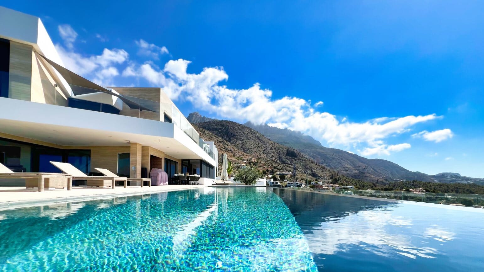 6 quarto Moradia para venda em Altea com piscina garagem - 5 595 000 € (Ref: 9847739)