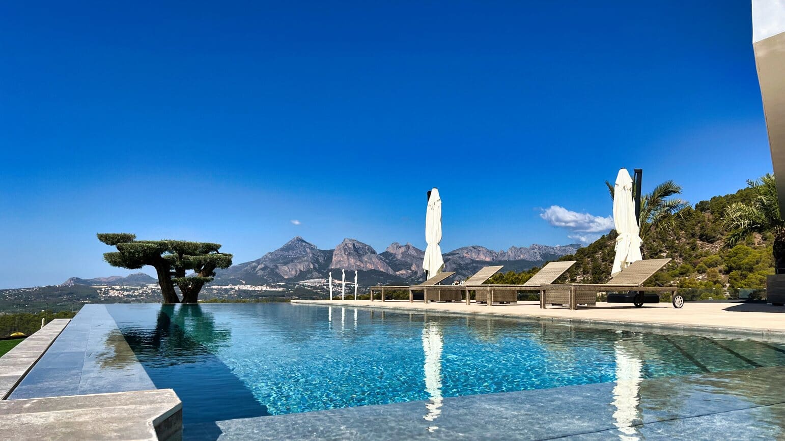 6 quarto Moradia para venda em Altea com piscina garagem - 5 595 000 € (Ref: 9847739)