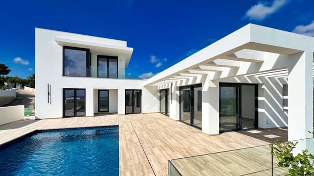 3 soverom Villa til salgs i Moraira, Teulada-Moraira med svømmebasseng garasje - € 2 250 000 (Ref: 9847745)