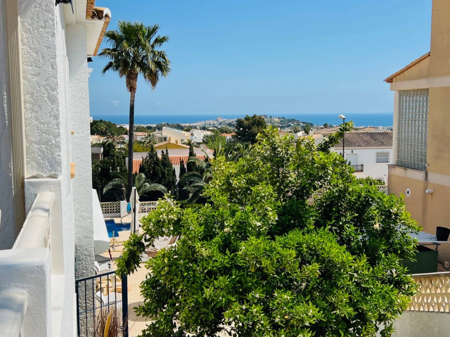 Chalet de 5 habitaciones en La Nucia en venta con piscina garaje - 825.000 € (Ref: 9847746)
