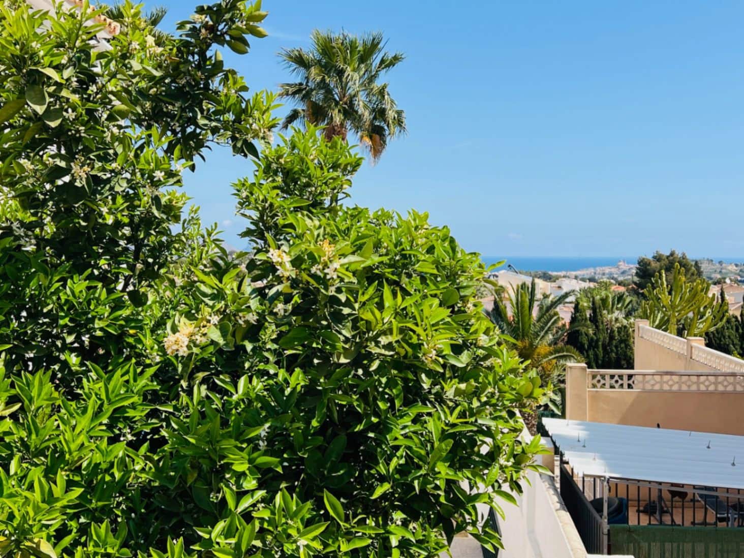Chalet de 5 habitaciones en La Nucia en venta con piscina garaje - 825.000 € (Ref: 9847746)